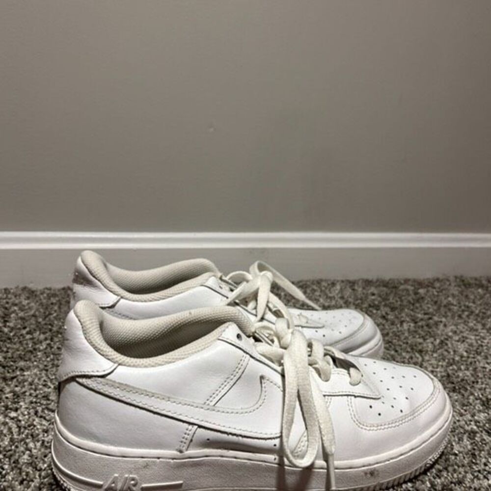 Nike white Air Force ones size 7 youth